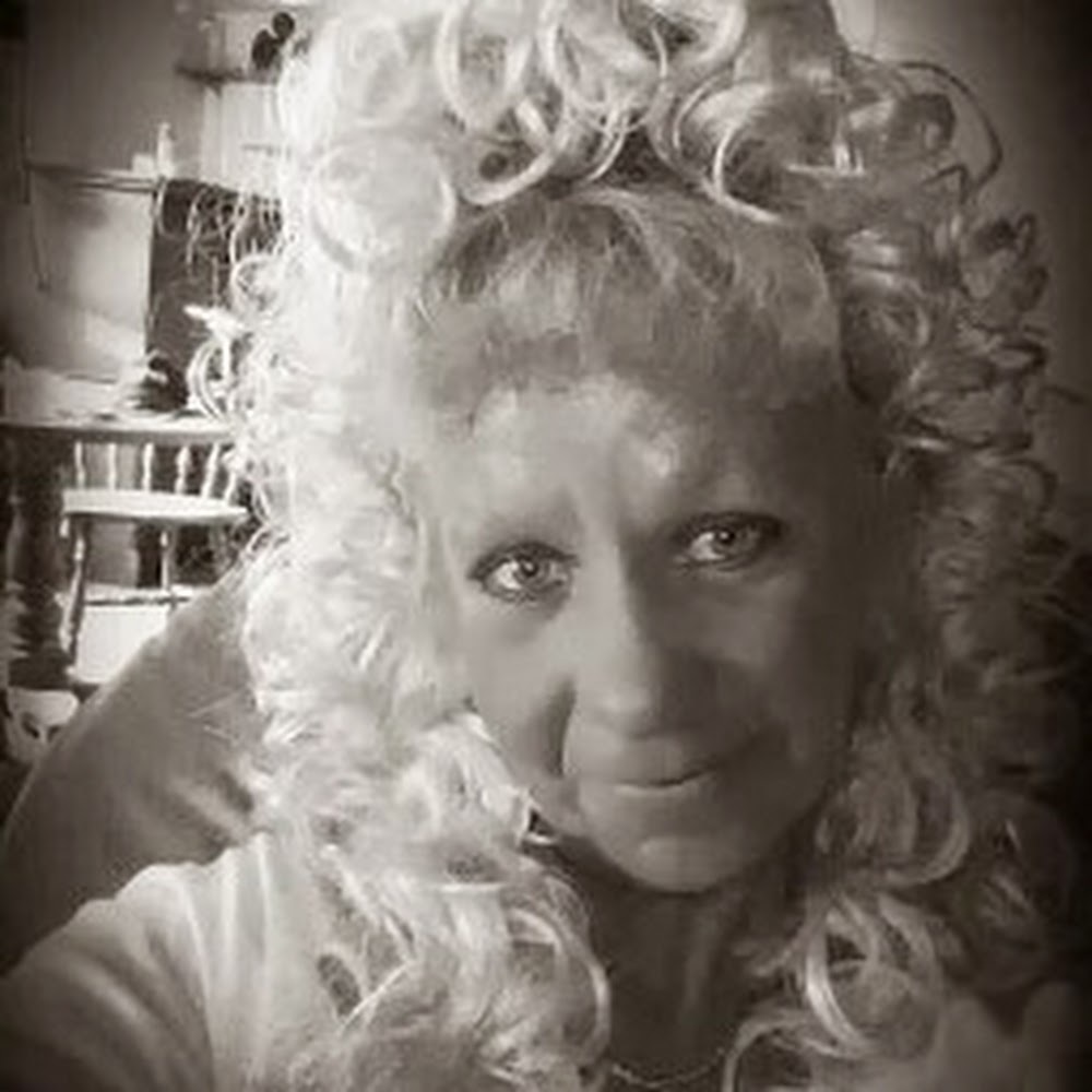 Meet your Posher, Karyn